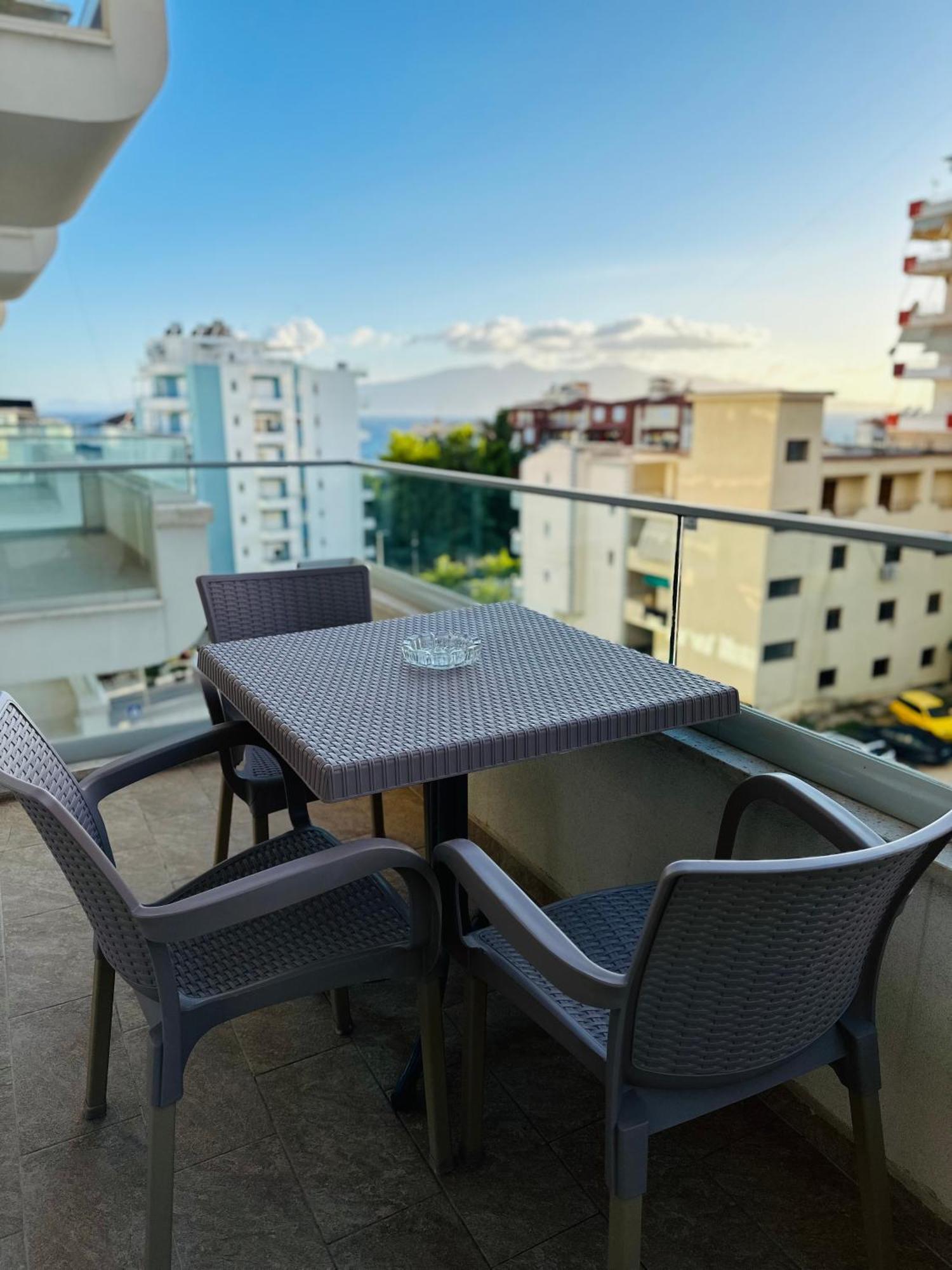 Kay Apartment Saranda Terraces エクステリア 写真